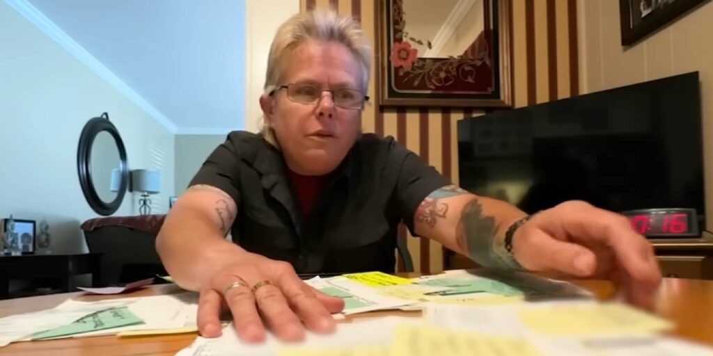 Special education teacher tips $5,000 instead of $5 by accident. Then she gets told charge can't be reversed