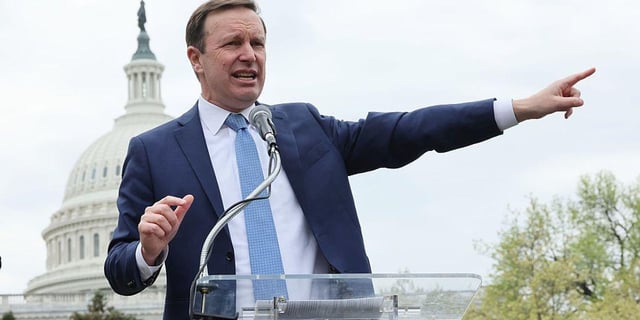 'There Was No Imminent Threat,' Says Sen. Chris Murphy After Iran Intelligence Briefing