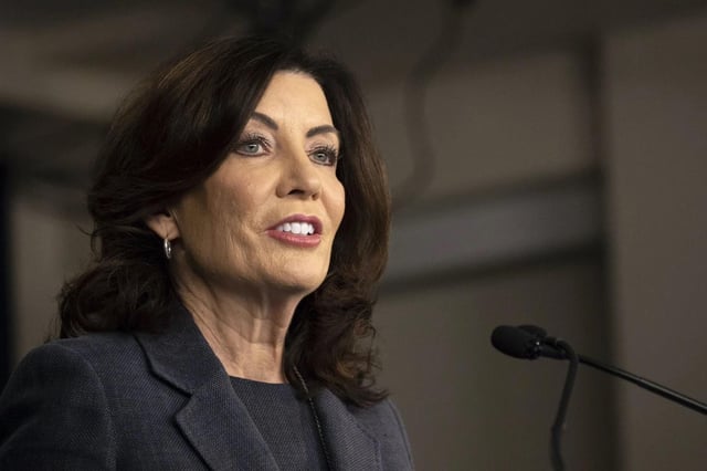 New York Gov. Hochul Warns She Will Also Retaliate If Texas Moves Forward With Redistricting: 'I Won't Sit By'