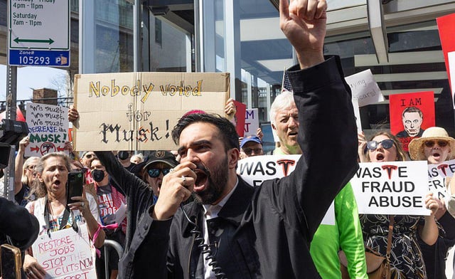 ‘We Will Not Accept This Intimidation’: Zohran Mamdani Responds to Trump’s Arrest Threat