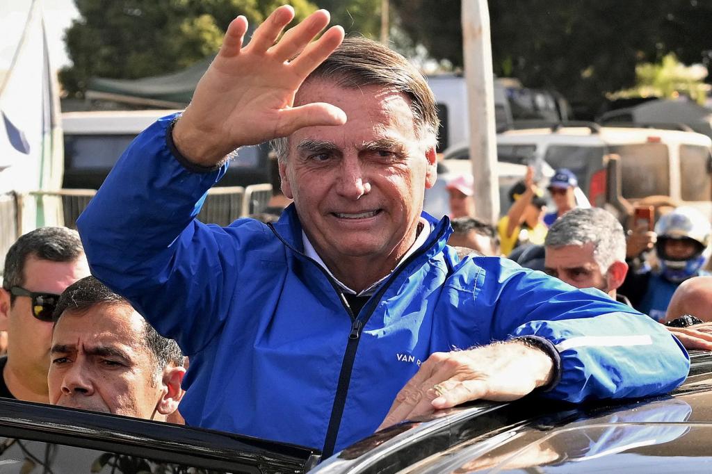Brazil’s Supreme Court orders house arrest for ex-President Jair Bolsonaro as he faces trial