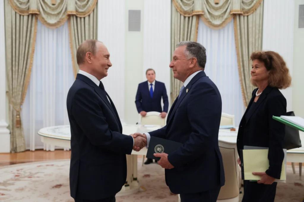 Trump envoy Steve Witkoff meets Putin ahead of Russia-Ukraine peace deadline