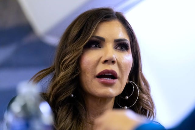 Kilmar Abrego Garcia says Trump admin is trying to force him to plead guilty with Uganda threat