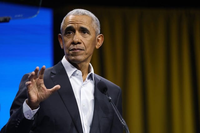 Obama warns ‘all Americans are at risk’ after Trump after threatens to clamp down on Chicago