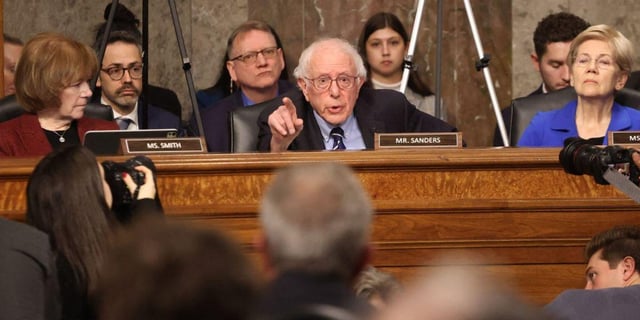 Sanders Demands Congress 'Immediately' Investigate Firing of CDC Director
