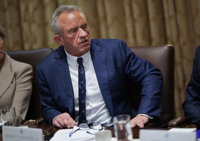 Senator calls for RFK Jr.'s firing after CDC director's ousting