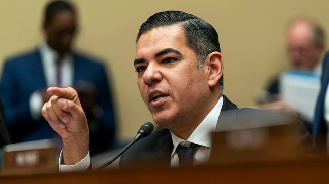 Top Oversight Democrat: DOJ plan to release Epstein files in ‘batches’ a ‘cover-up’