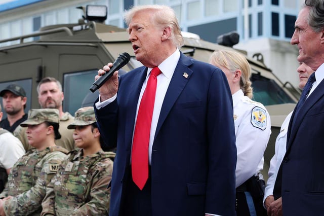 Trump Says 'African-American Ladies' Are Saying 'Please, President Trump, Come to Chicago' After D.C. Crime Crackdown