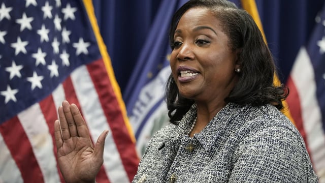 Judge blocks Trump from firing Fed Board Governor Lisa Cook