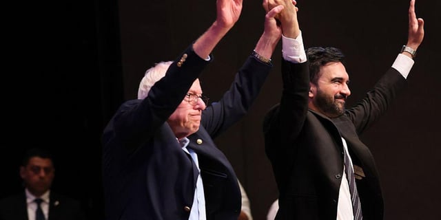 Mamdani Holds Huge Lead in NYC Mayor's Race, But Top Dems Still Won't Back Him