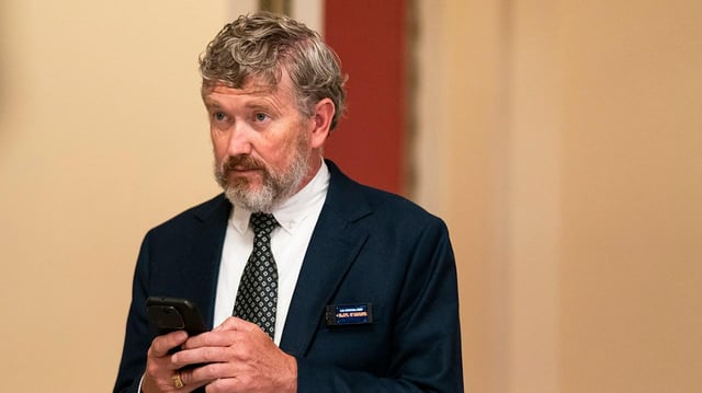 Massie: Trump ‘may be covering for some rich and powerful people’ in Epstein files