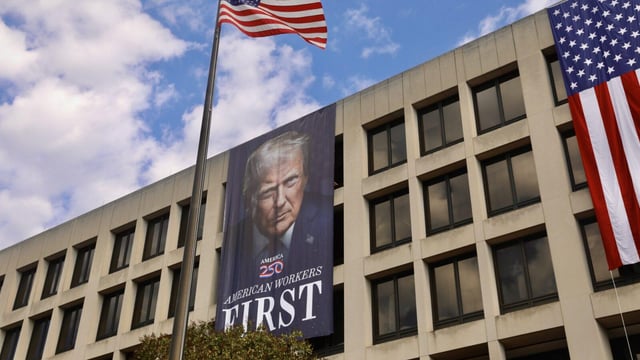 Trump Loses Mind and Threatens Chicago with Military Intervention