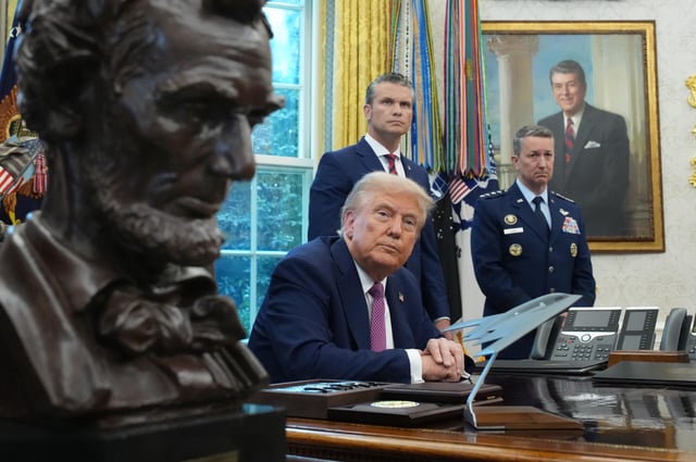 Trump Threatens ‘WAR’ on Chicago