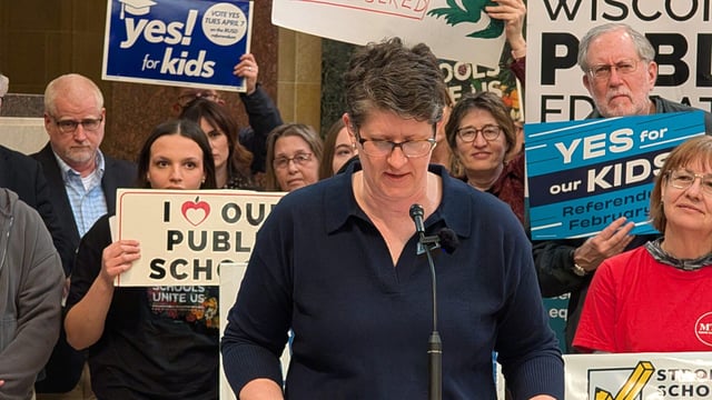 Trump administration cancels grants that support deafblind students, special education teachers