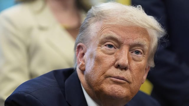 Trump wouldn't call Minnesota governor after Democrat was slain but now blames him for raised flags