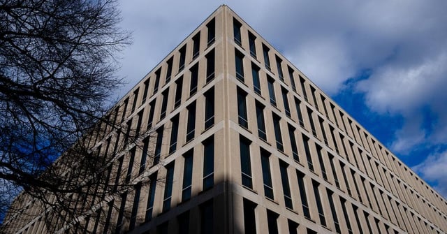 Federal Workers’ Union Sues Administration Over Partisan Email Language
