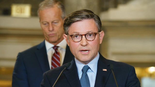 Johnson cancels House votes next week, pressuring Senate Democrats to end shutdown
