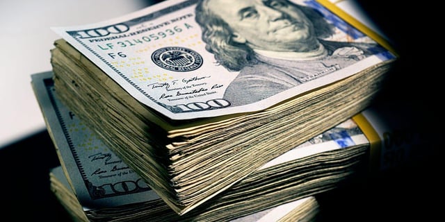 Lawmakers Propose Nationwide Monthly Basic Income Experiment