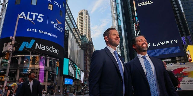 New Levels of Corruption Feared as Trump Family Adds Gambling Business Atop of Crypto Grift: “The White House is a full-time, 24/7 corruption machine,” said Sen. Chris Murphy.