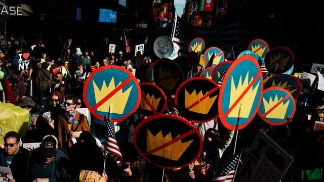 Republicans are ridiculing ‘No Kings.’ A striking new poll shows Americans aren’t laughing