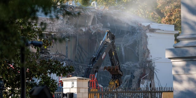 Treasury Tells Employees Not to Share Photos of White House Ballroom Construction