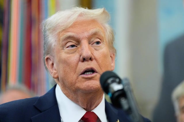 Trump’s approval rating down to 40% with a majority of Americans also opposing troop deployments, new poll shows