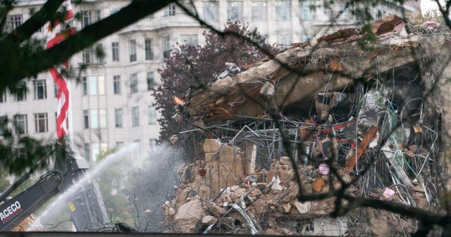White House Stops Press From Documenting Trump’s Disaster Renovation