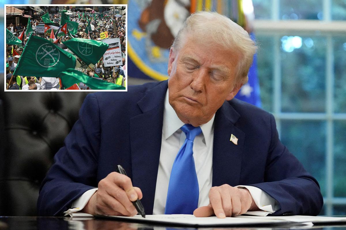 Trump designates certain Muslim Brotherhood chapters terrorist groups as prez signs executive order