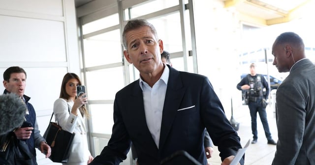 Air Traffic Controllers Start Resigning as Shutdown Bites. | Unpaid air traffic controllers are quitting their jobs altogether as the longest government shutdown in U.S. history continues.