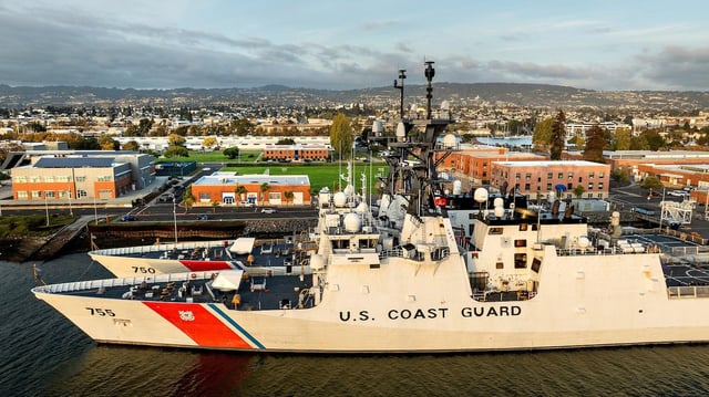 In reversal, Coast Guard again classifies swastikas, nooses as hate symbols