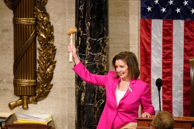Nancy Pelosi announces her retirement from Congress