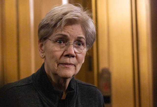 Student Loan Update: Warning Issued Over Plans to Sell Debt to Investors