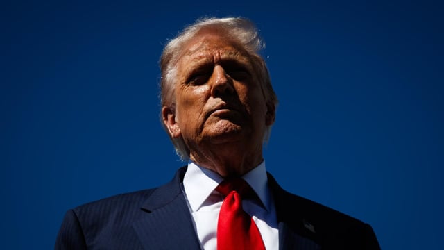 Supreme Court justices appear skeptical that Trump tariffs are legal