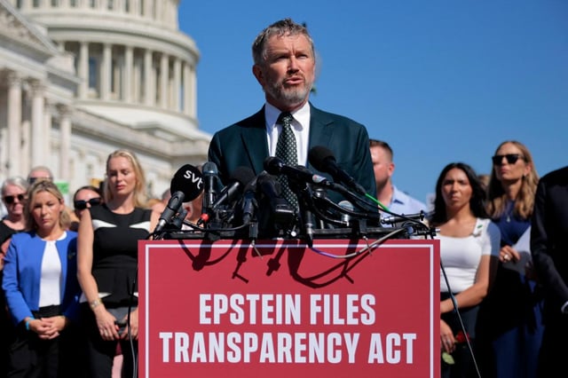 Thomas Massie a little "suspicious" of Trump reversal on Epstein files