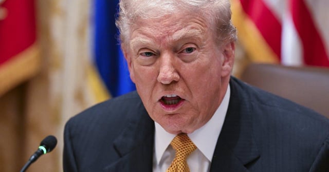 Trump Fumes Over NYT Story Documenting His Rapid Physical Decline | Donald Trump is pissed about a New York Times story revealing the truth: The president isn’t fit for the job.