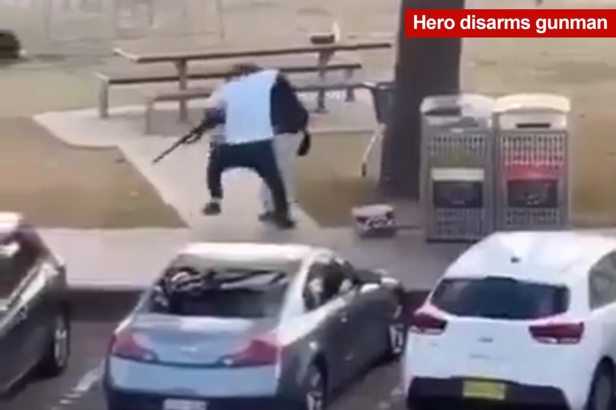 Bondi Beach hero who tackled terrorist expected to die:  ‘Tell them I went down to save people’s lives’