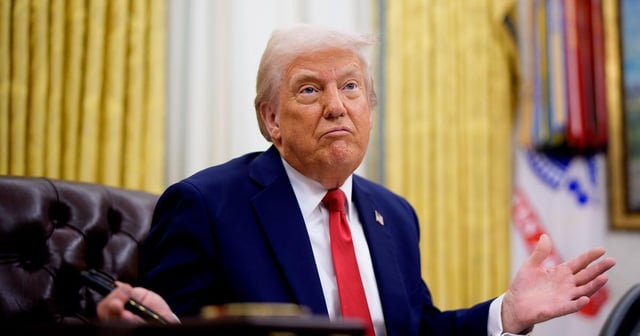 Americans Say They Can’t Afford Holiday Gifts Under Billionaire Trump