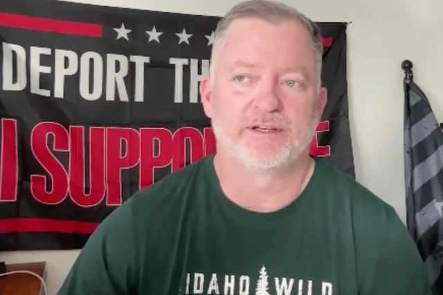 Bar owner offering free beers to people who help ICE says he’s getting death threats