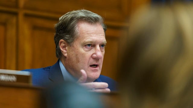 House Republican: Second US strike on alleged Caribbean drug boat ‘would be an illegal act’