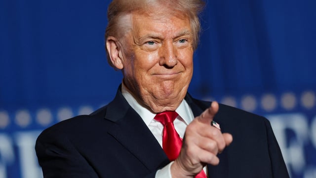 Iowa, Ohio latest states to flip negative on Trump approval ratings