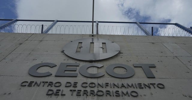 Judge orders Trump administration to file plan to return Venezuelans sent to El Salvador prison to U.S. or give them hearings