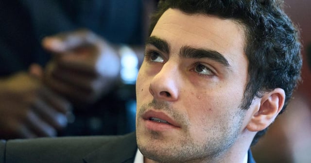 Luigi Mangione's lawyers say AG Pam Bondi should recuse herself over links to lobbying firm