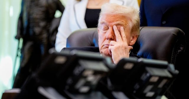 Ominous Poll Warns Gen Z Is Rapidly Losing Faith in America | Young Americans overwhelmingly don’t back Donald Trump, and they have “deeply negative” views of both parties.