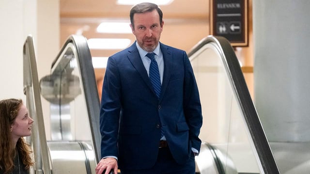 Sen. Chris Murphy after boat strike briefing: There’s ‘no fentanyl’ and ‘no legal justification’