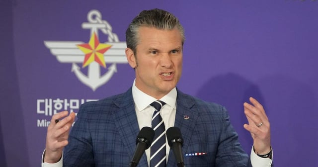 Trump Boat Bombings Suddenly on Shakier Ground as Damning Info Emerges