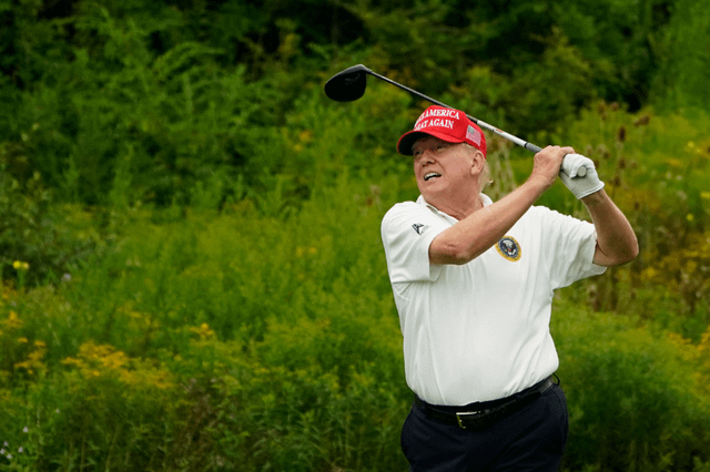 Trump Was Persuaded Into Pardoning Golf Partner’s Client Over 18 holes