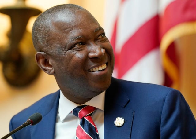 Virginia Democrats propose redrawing maps to get four new seats