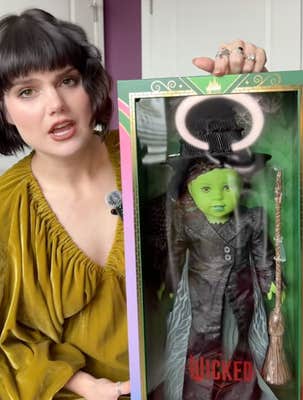 @abby.dolly.sanctu/TikTok unboxing Elphaba Wicked doll