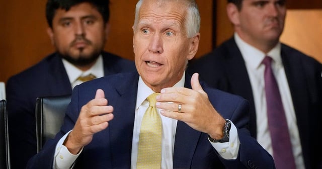 ‘I Hate It’: Trump’s Pardon Of Drug Trafficker Baffles Republicans