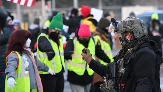 DOJ Argues Protesters Don’t Have Constitutional Right to Observe Immigration Agents